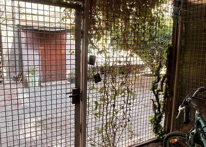 Apartman м.арнаутская 33 *